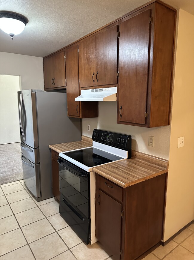 Building Photo - 4100 Goldust Dr
