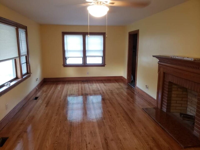 Building Photo - 811 Paul St