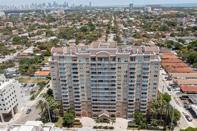 Building Photo - 2665 SW 37th Ave