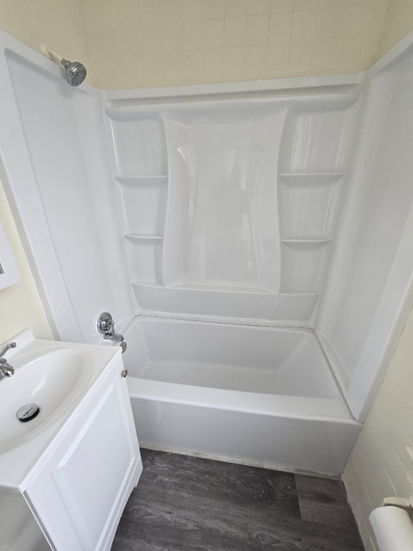 Building Photo - 186 Central St