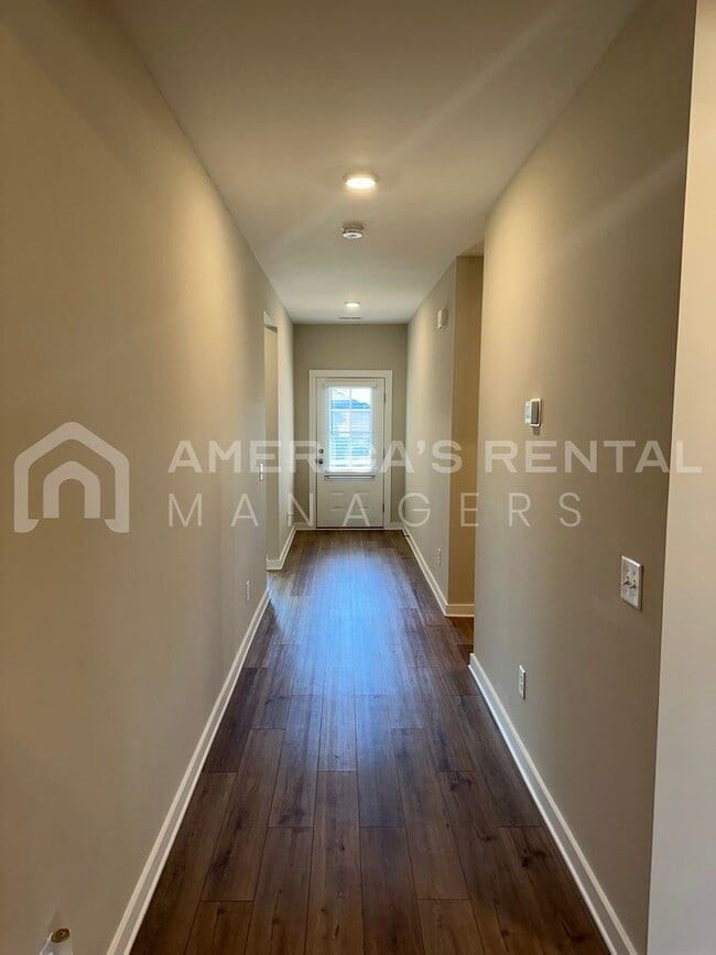 Building Photo - MOVE IN SPECIAL!! Home for Rent in Cullman, AL! Sign a 13 Month Lease by 6/15/26 to receive HALF-...