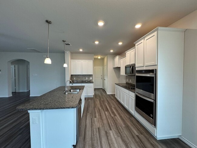 Building Photo - 6149 Lavaca Dr