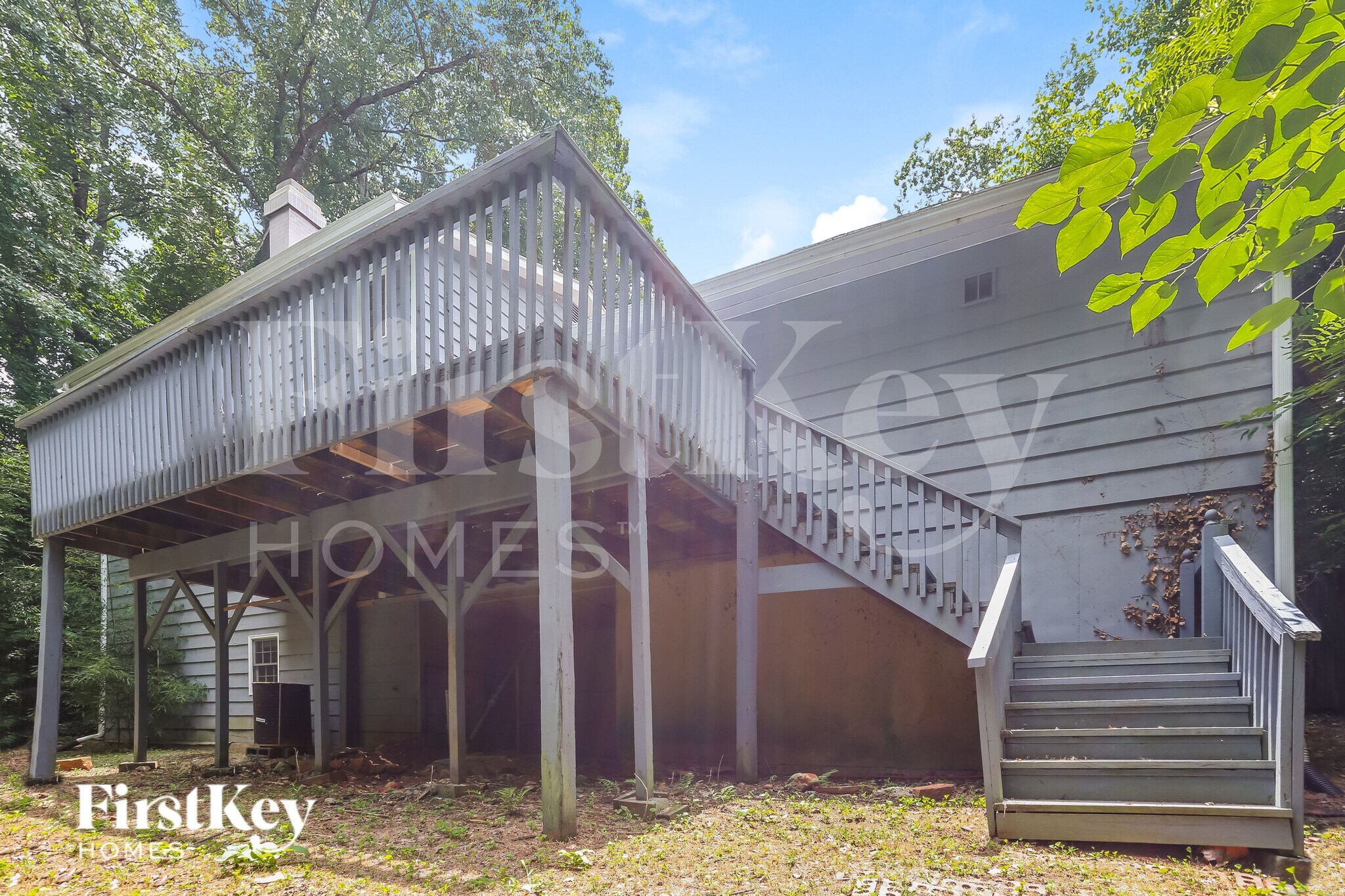 Building Photo - 3120 Oak Dr