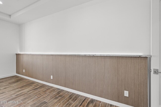 Building Photo - 22926 W La Mirada Dr