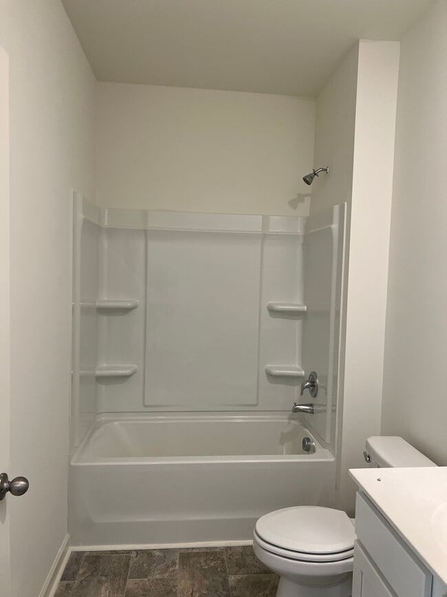 Building Photo - Margaret Location, 1 level 4 BR / 2 BA on Cul-da-sac