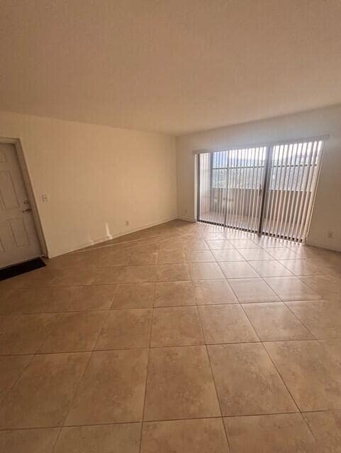 Building Photo - 203 Foxtail Dr