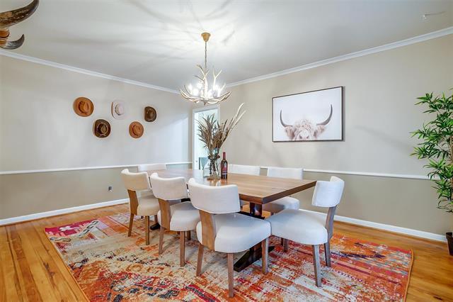 Building Photo - 1505 N Riverside Dr