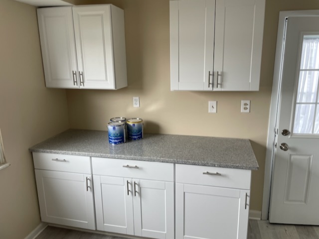 Extra counter and cabinet space - 888 Pelley Dr