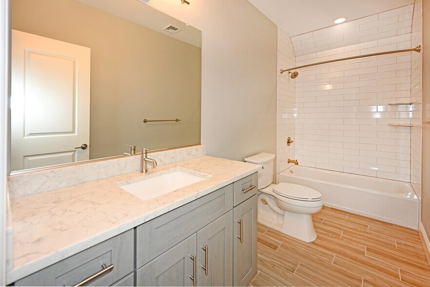 Building Photo - 184 Godwin Ave