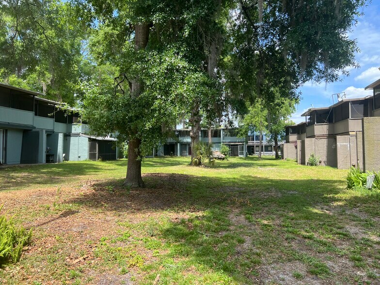 Building Photo - 711 SW 75th St