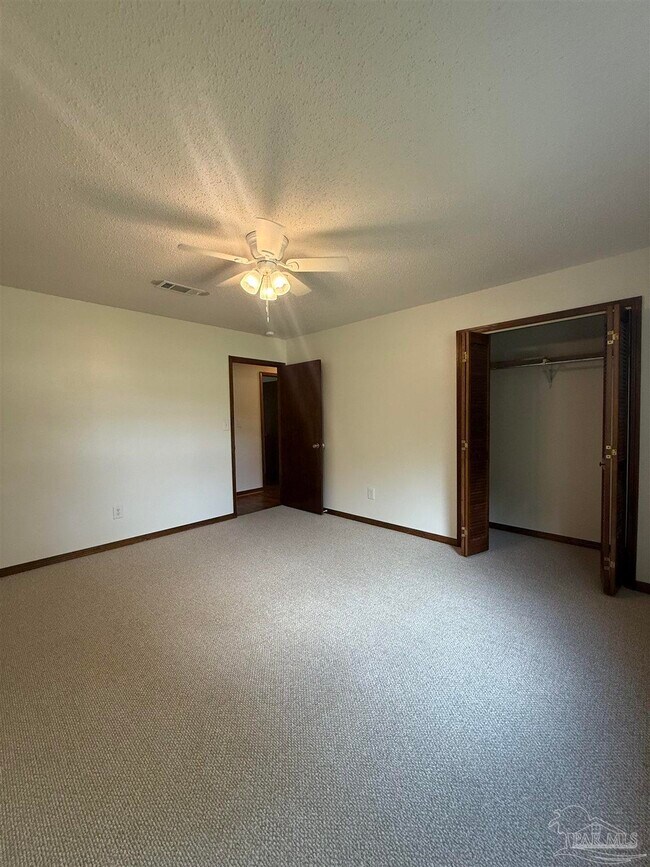 Building Photo - 6200 Jays Way