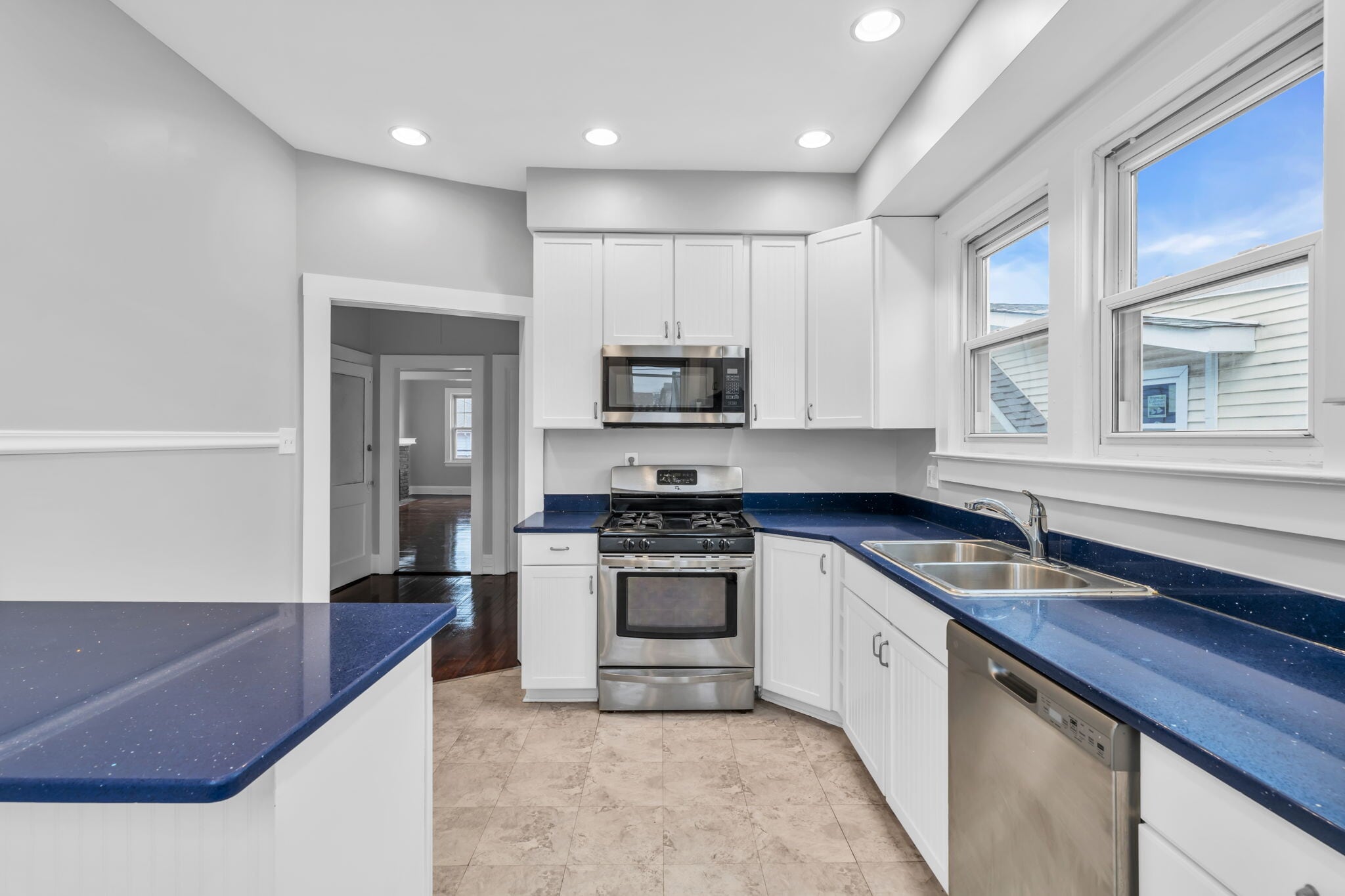 Building Photo - 181 Jacoby Street