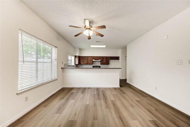 Building Photo - 2338 Bent River Dr