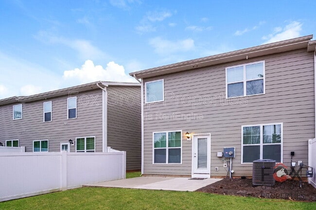 Building Photo - 4110 Steel Wy