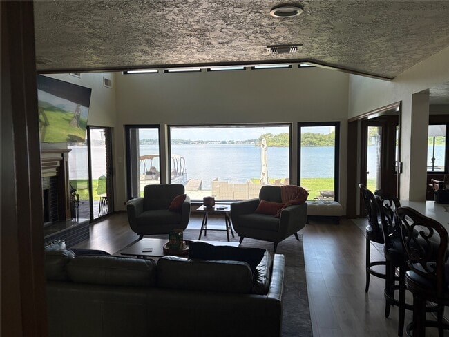 Building Photo - 13014 Wood Harbour Dr