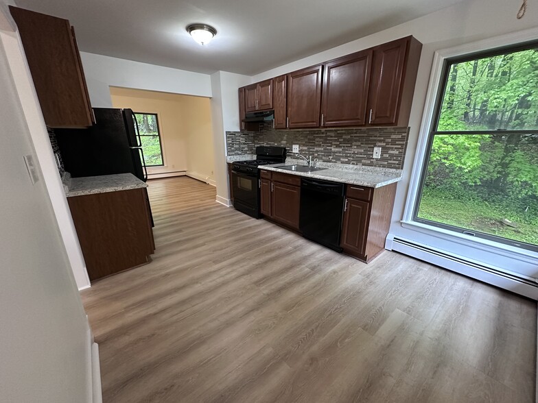 Kitchen p1 - 84 Oak Hill Rd