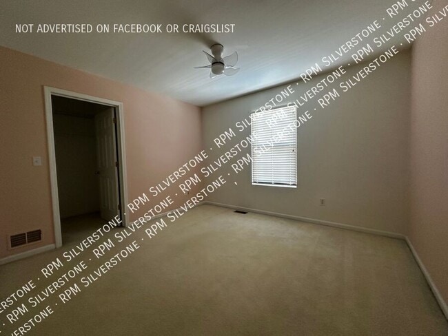 Building Photo - 2119 Cattail Cir