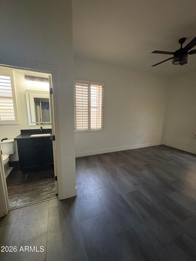 Building Photo - 39620 N Majesty Ct