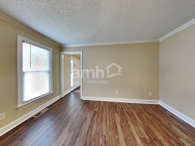 Building Photo - 4700 Forest Highland Dr