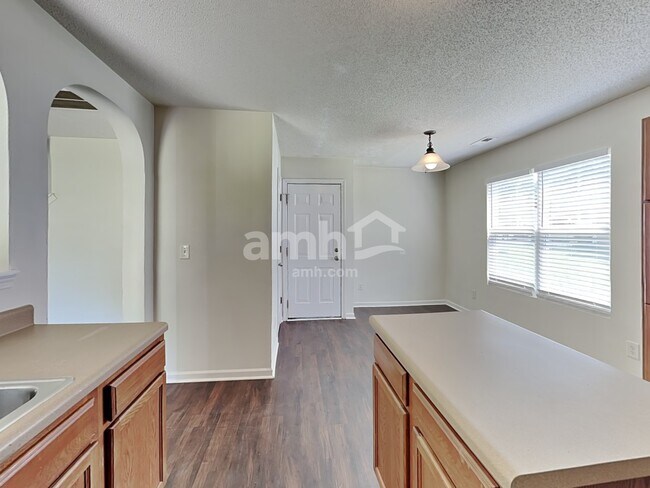 Building Photo - 3742 Mountain Brook Cir