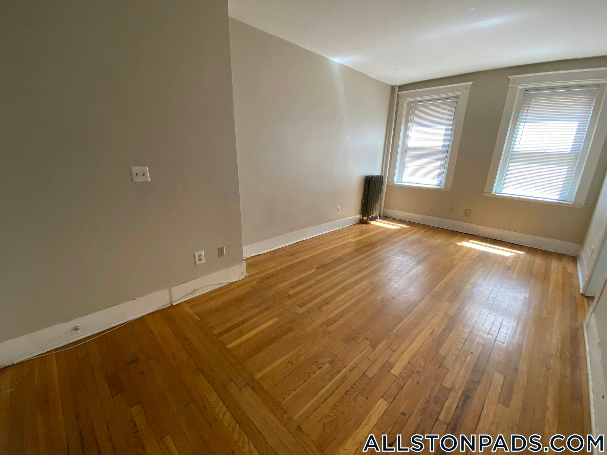 Building Photo - 1254 Commonwealth Ave