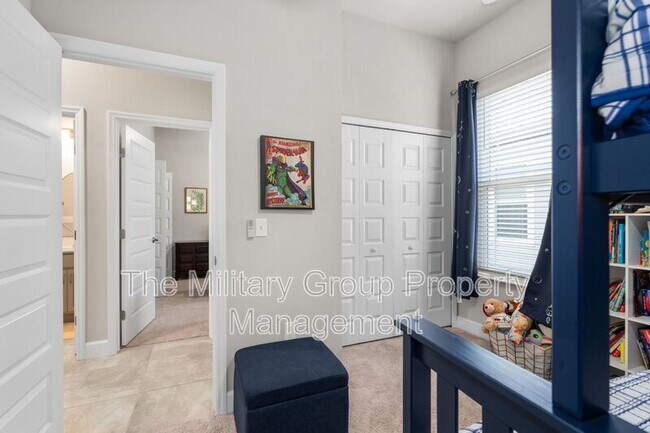 Building Photo - 6901 SW Lugano Ct