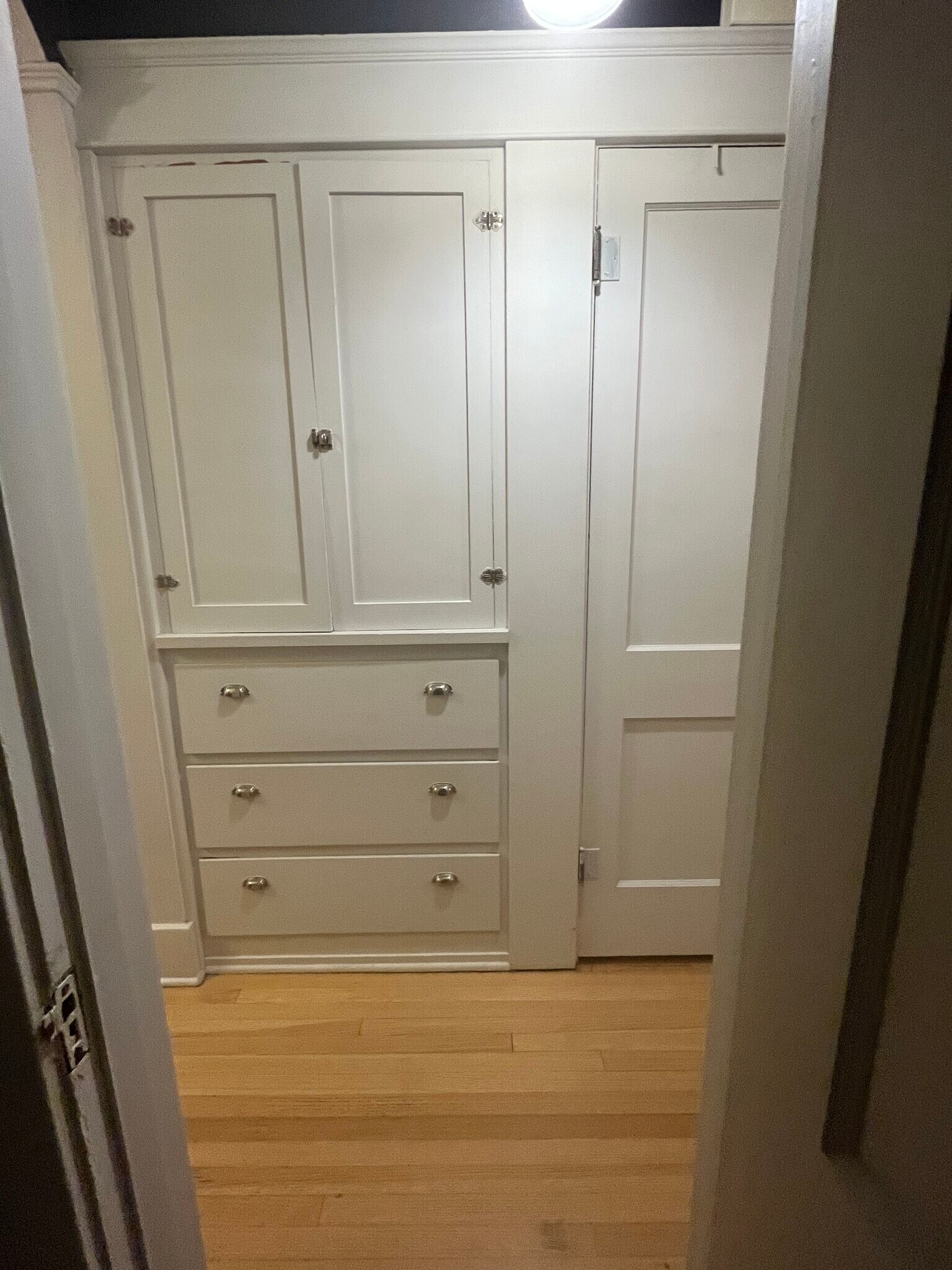 Building Photo - 856 E Carter St