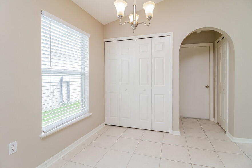 Building Photo - 13825 Econ Woods Ln