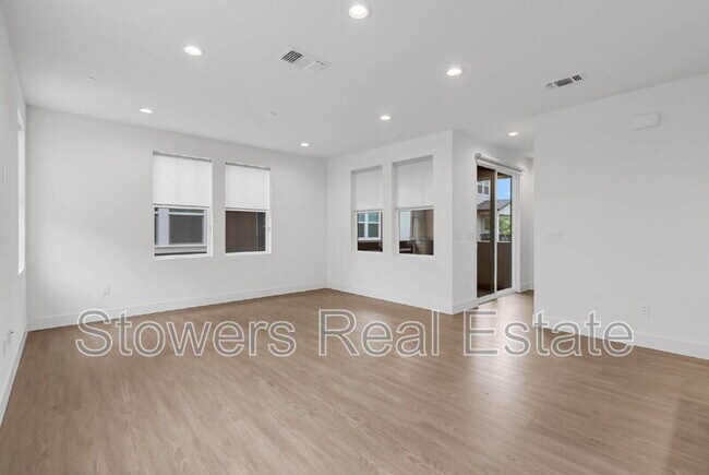 Building Photo - 1416 Julia Ln