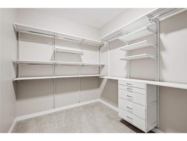 Building Photo - 497 S Marquette Ave