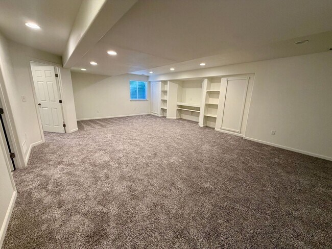 Building Photo - 3302 68th Ave Ct