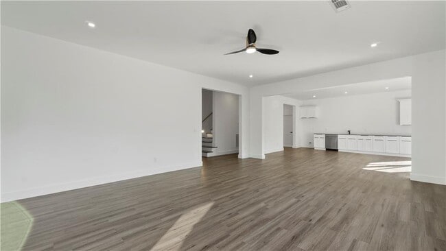 Building Photo - 208 Indian Hills Trail