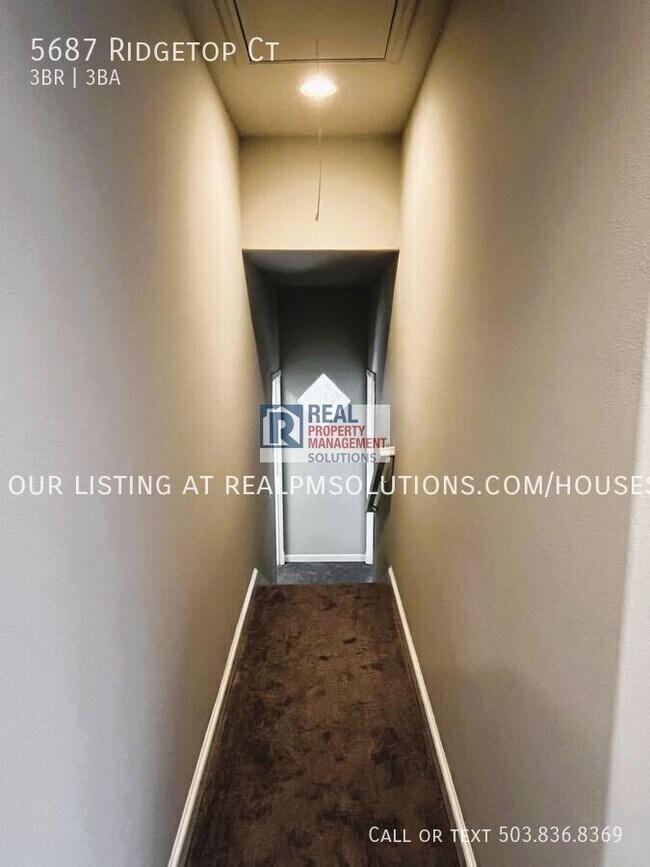 Building Photo - 5687 Ridgetop Ct