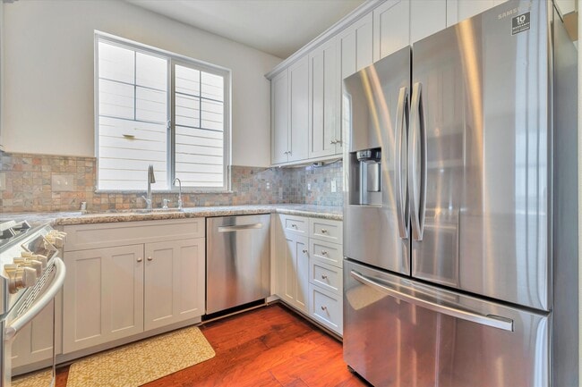 Building Photo - 5175 Trinity Park Dr