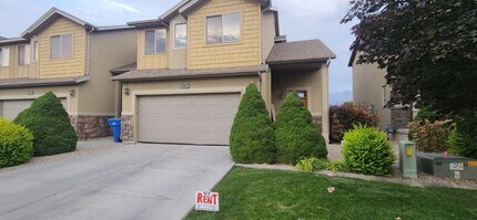 Building Photo - 865 S Pheasant Run Dr