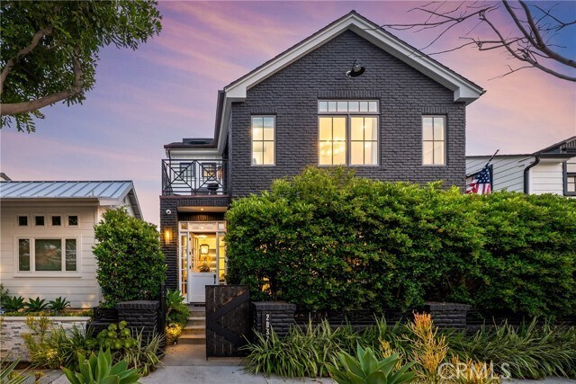 Building Photo - 2037 E Ocean Blvd