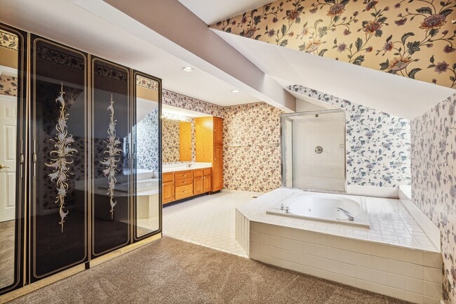 Building Photo - 52 Silver Moon Dr