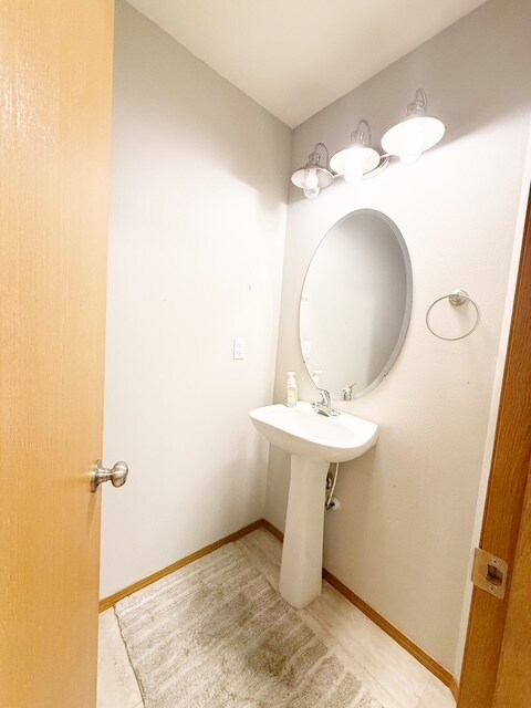 Building Photo - 4933 Bowwood Cir NE