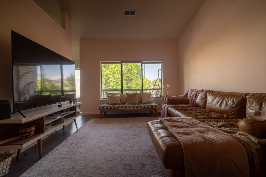 Building Photo - 9564 Cannoneer Ct