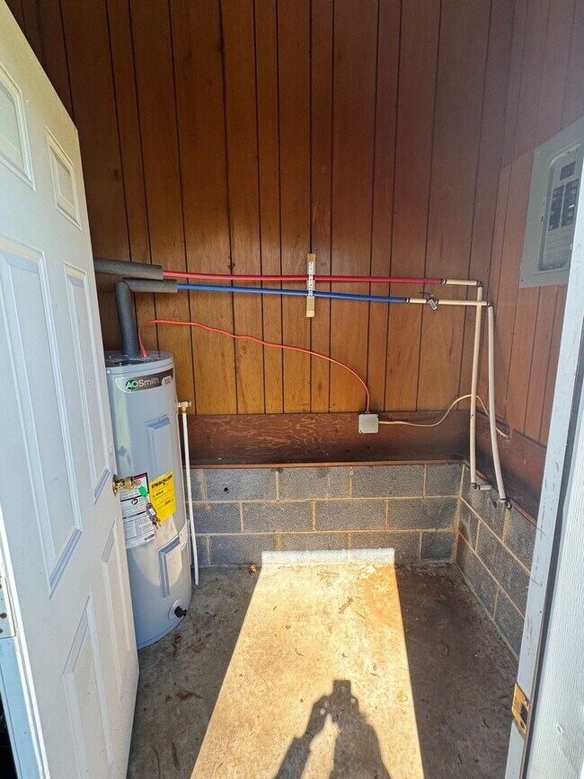 Building Photo - 3/1 House in Shelby, NC