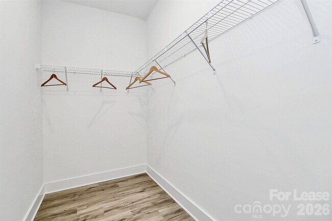 Building Photo - 208 Nelson Ave