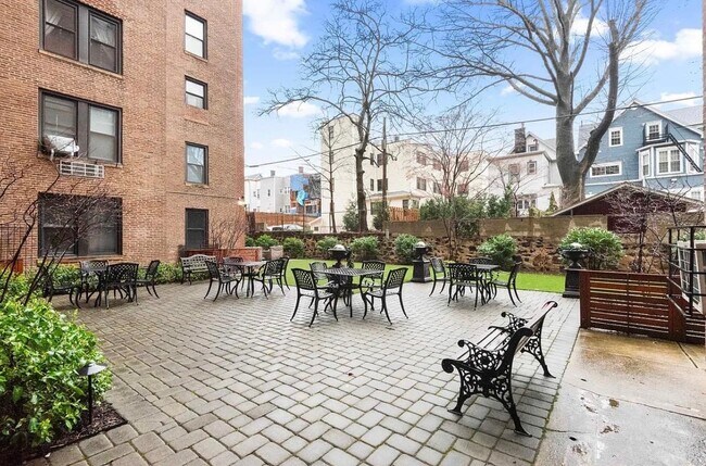 Building Photo - 50 Glenwood Ave