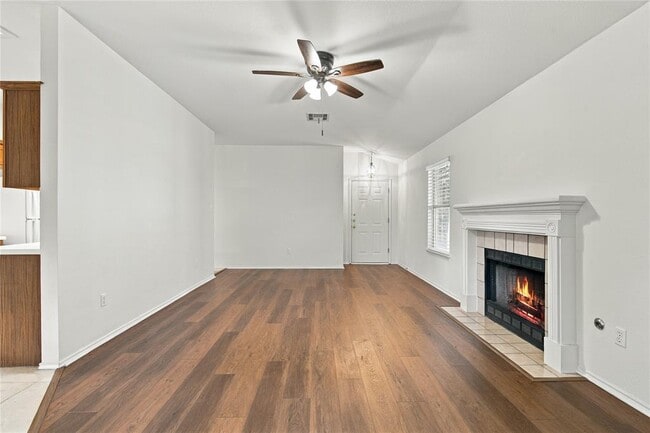 Building Photo - 3120 Cohoba Dr