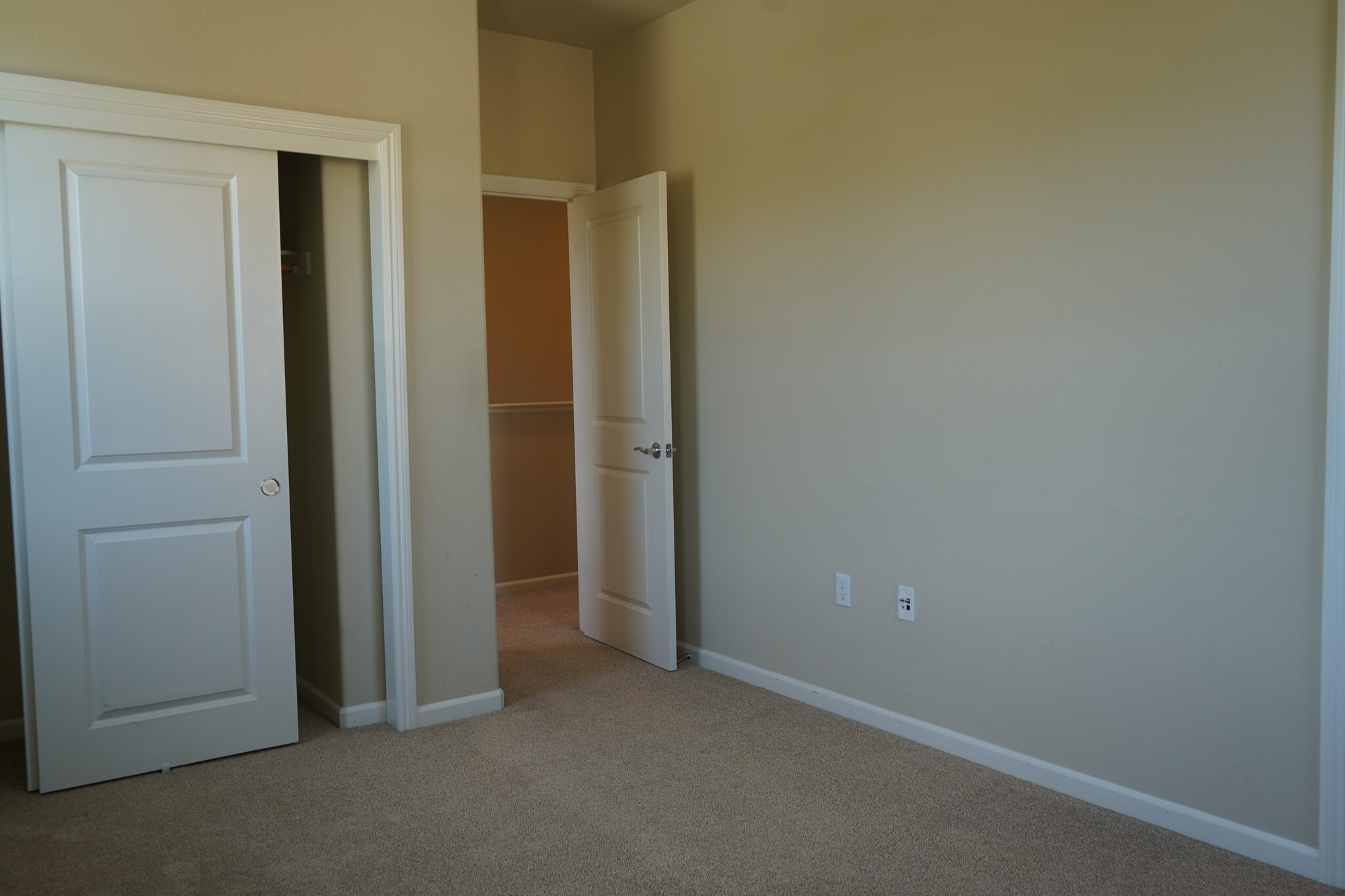Building Photo - 3019 Ruby Ave