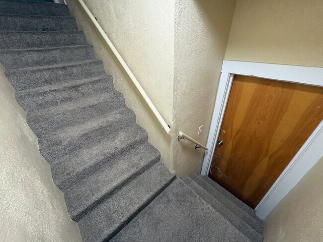 Building Photo - 4145 Randolph St