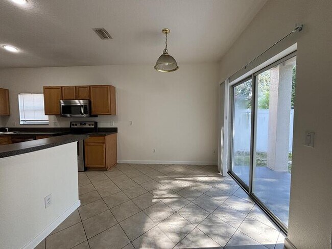 Building Photo - 10245 Cypress Trail Dr