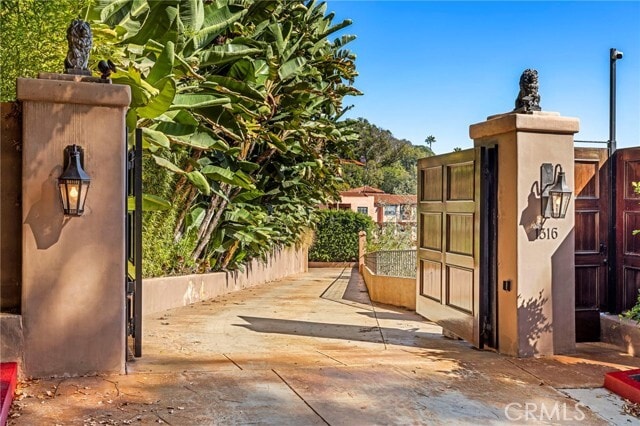 Building Photo - 1316 Beverly Grove Pl