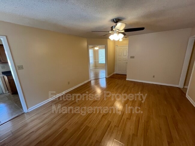 Building Photo - 7053 Daneman Dr