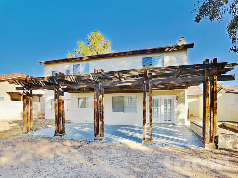 Building Photo - 3143 Regal Oak Dr