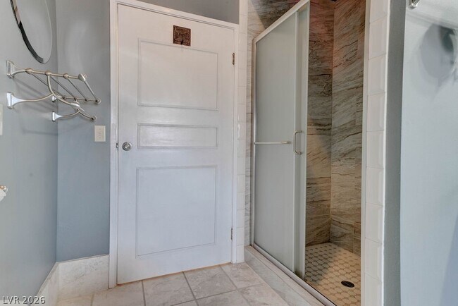 Building Photo - 4880 Dorrell Ln